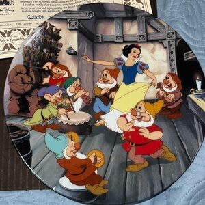 Walt Disney Collectors Plate The Dance of Snow White and Seven Dwarfs